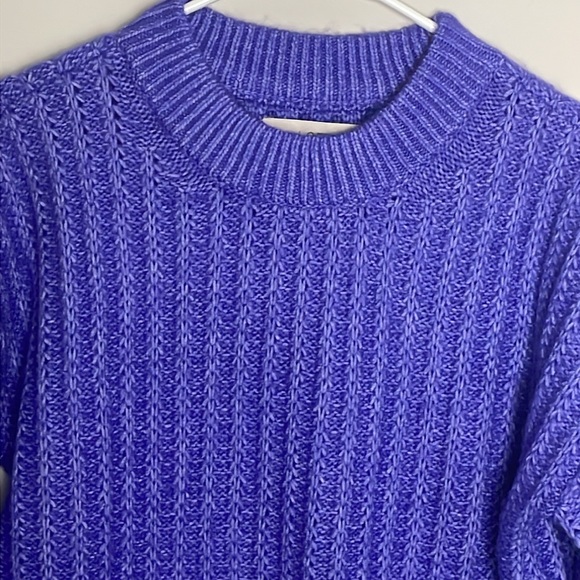 Loft Purple Soft! Cable Knit Long Sleeve Crew Neck Sweater- Medium - Picture 2 of 9